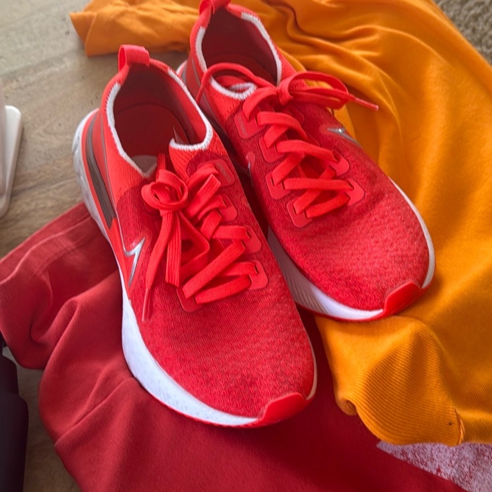 Nike Red Orange React Running Infinity Women's Sn… - image 7